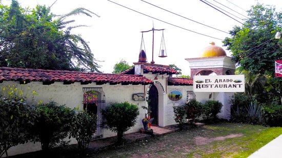 El Arado Restaurant