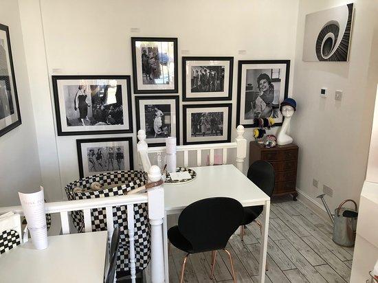 Think Positive Fashion Cafe