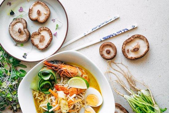 Pearl Oyster and Wine Bar