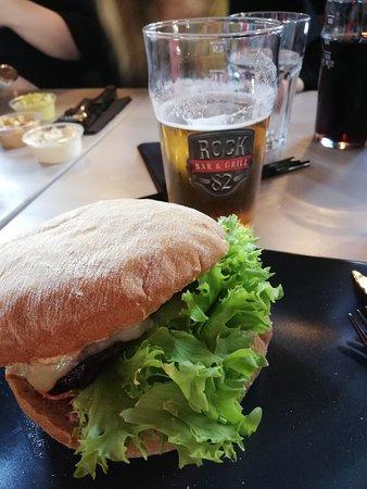 Rock Bar & Grill 82