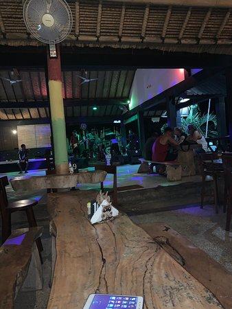 Peace Bar & Restaurant