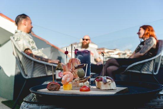 Coolaboola Food & Cocktail Bar