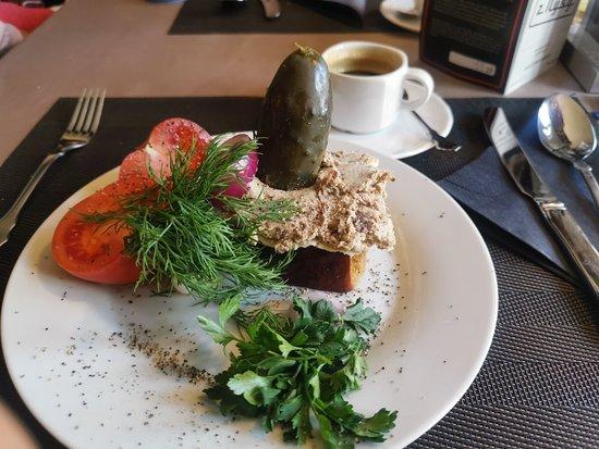 Kantyna Do stolu marsz