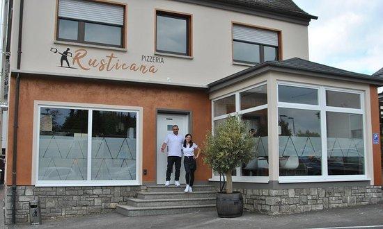 Pizzeria Rusticana