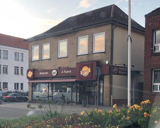 TRIPOLI Restaurant