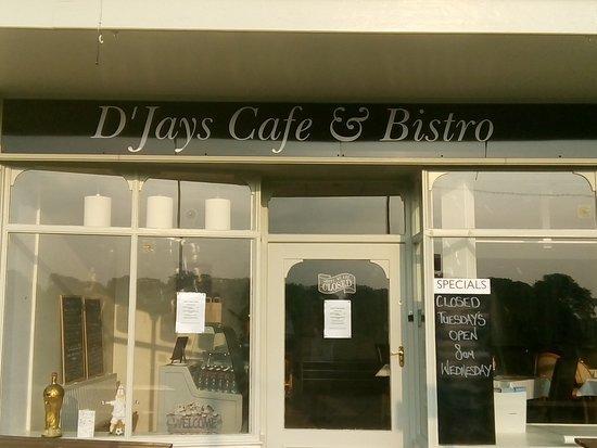 D'Jays Cafe Bistro