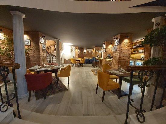 Bar-Restaurant Autograph