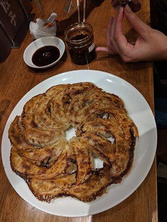 Naniwa no Ponchan Gyoza