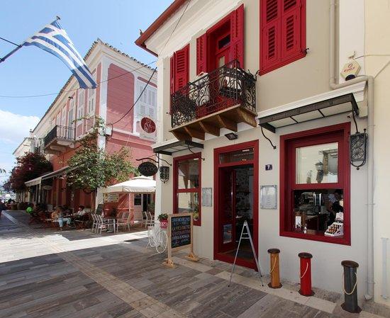 Gialos Morning Habit