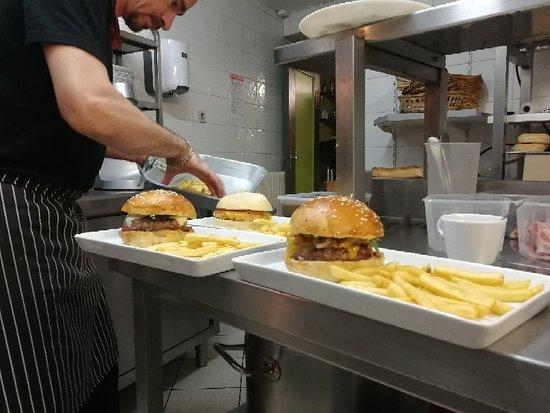 Le BLC - Bistrot La Cozanne