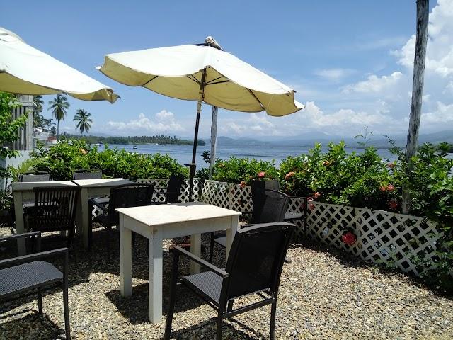 Laguna Cafe