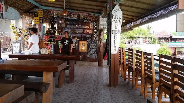 Mama Mia Bar & Grill