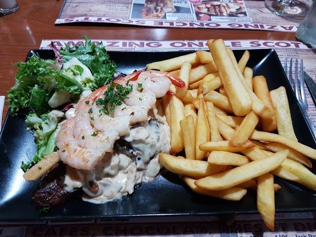 Oncle Scott's Coutances