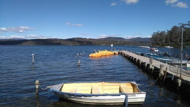 Merimbula Top Lake Boat Hire & Sunsets Kiosk