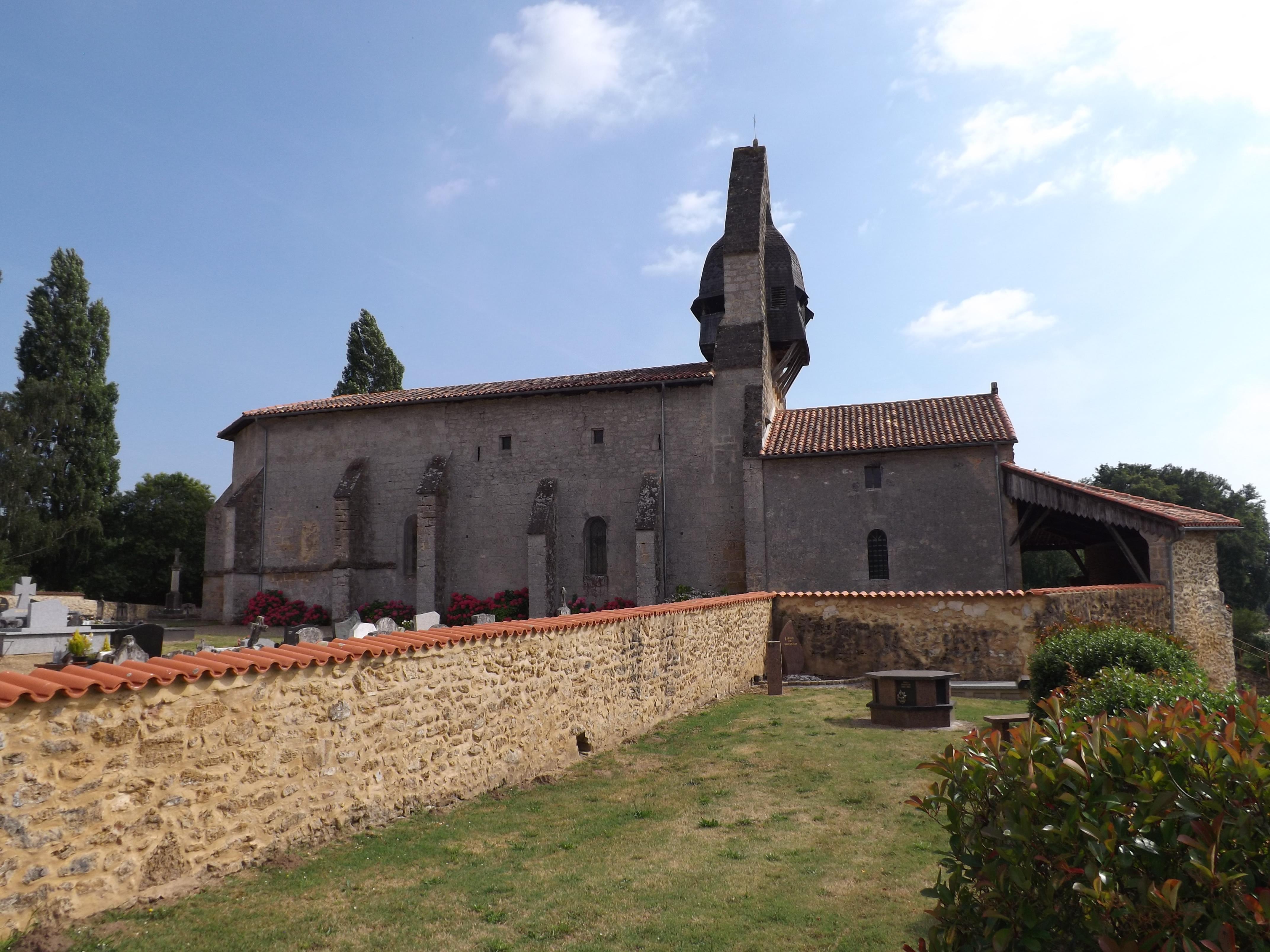 Eglise Saint-Laurent de Carcares