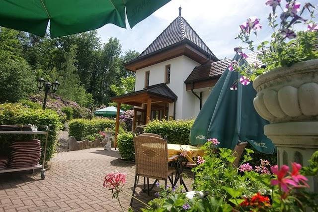 Waldcafe Baden-Baden Restaurant & Hotel