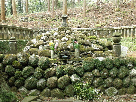 Kawazu Saburo Monument