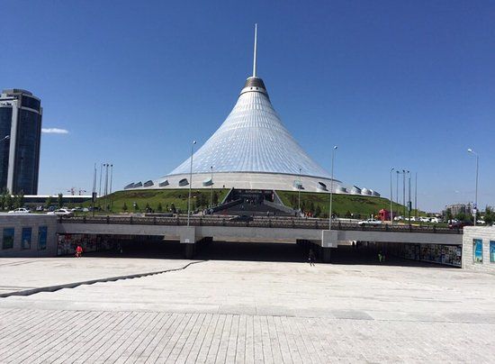 Centro de entretenimiento de Khan Shatyry