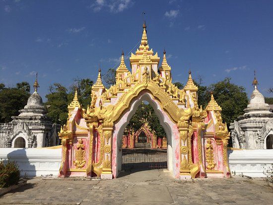 Kuthodaw Pagoda & the World's Largest Book