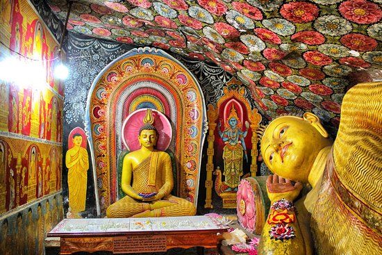 Aluviharaya Rock Cave Temple