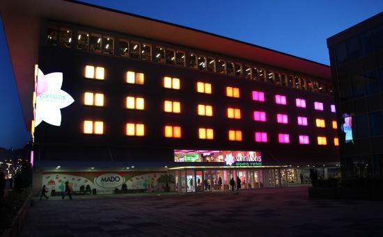Varlikbas Shopping Mall