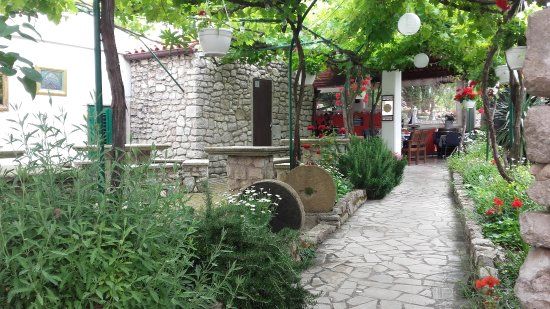 Giardino delle sculture di Osor