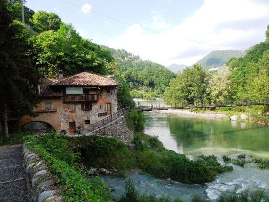 Borgo Medievale Clanezzo