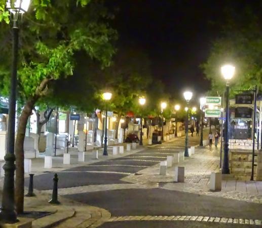 Zikhron Ya'akov Gågade Indkøbscenter