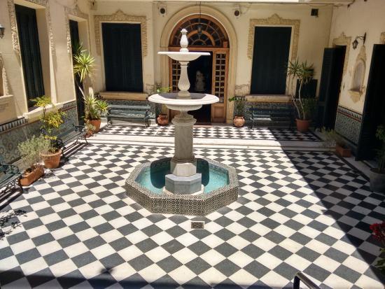 Museu de Arte Decorativa Municipal Firma y Odilo Estvez