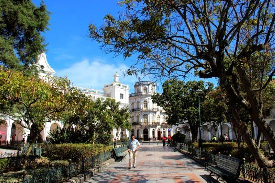 Plaza Abdón Calderón