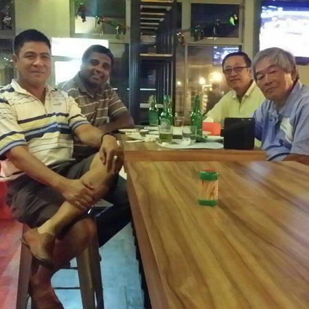 Lan Kwai Fong Bistro & Cafe