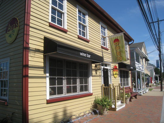 Ava's Pizzeria & Wine Bar