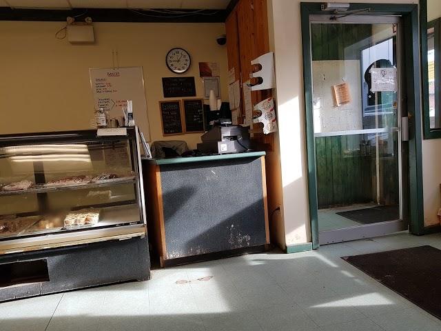 Mum's Restaurant & Bakery Inc