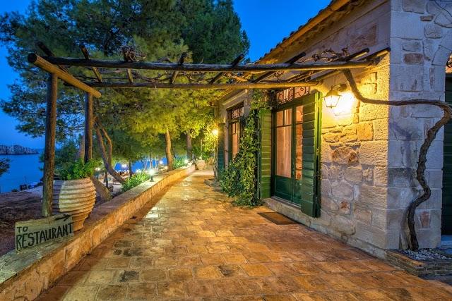 Nobelos Seaside Lodge