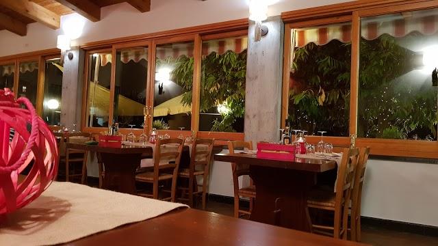 Ristorante Il Ciliegio Di Desimoni Fabio & C. Sas