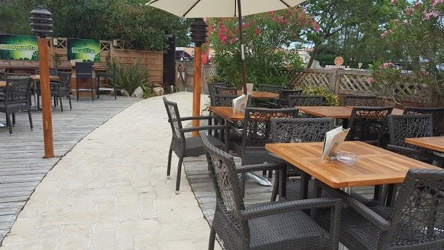 Meltin'Beach Bar & Restaurant