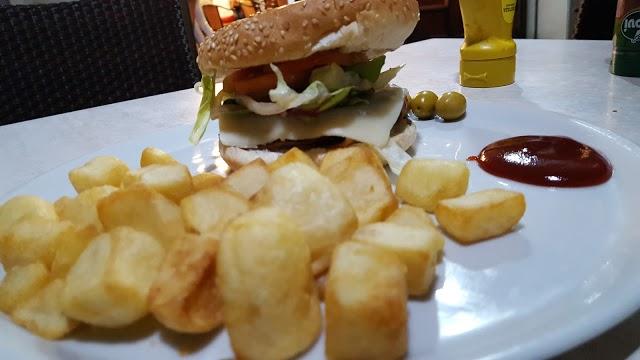 Ca's Xigaler. Cafeteria Restaurante