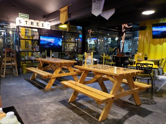 Mr. Brown Linda Vista