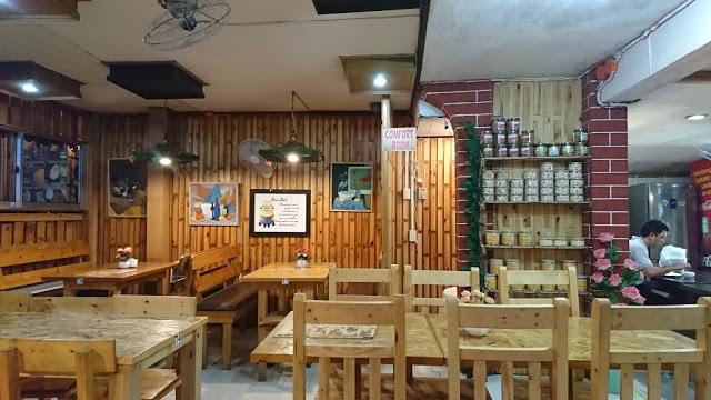 Crossroad Sizzling Restaurant