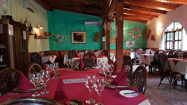 Captain Hook's Accra