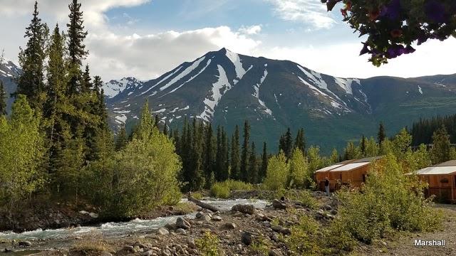 McKinley Creekside Cabins & Cafe