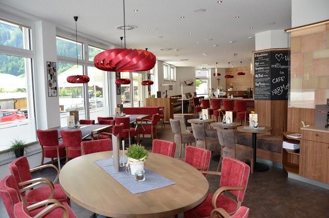 Cafe Bistro HarMonie