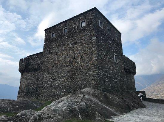 Castello di Sasso Corbaro