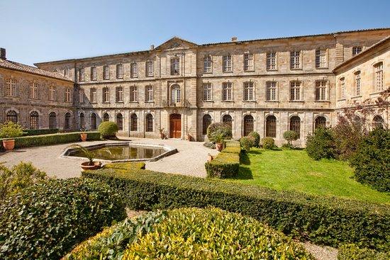 Château Abbaye de Cassan