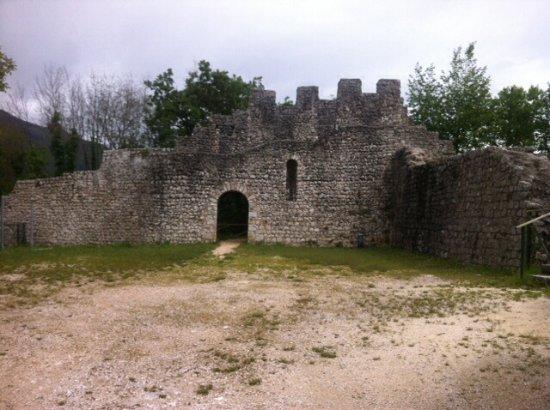 Castello di Caneva