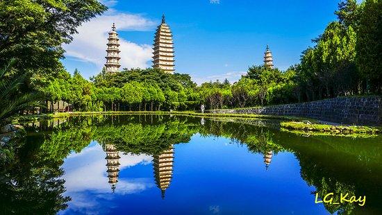Chongsheng Three Pagodas