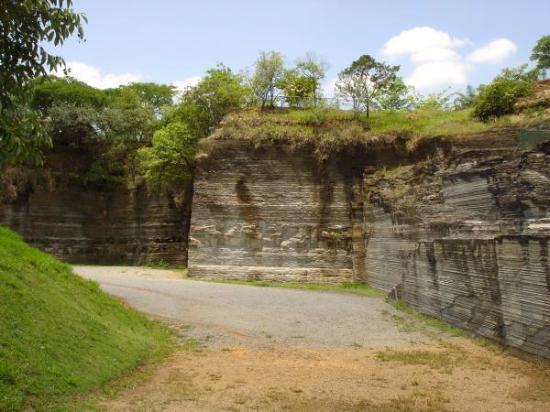 Parque Geologico do Varvito
