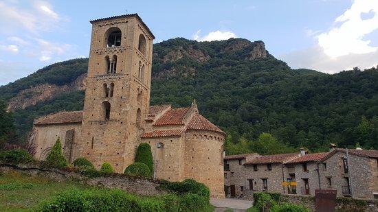 Iglesia de San Cristobal de Beget