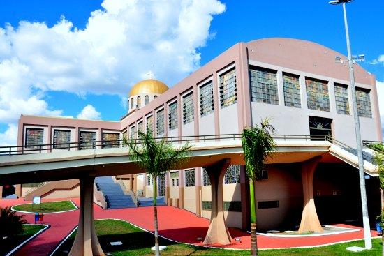 Santuario Basilica do Divino Pai Eterno