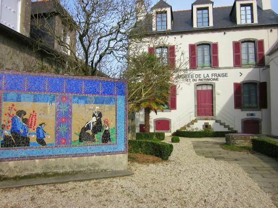 Musee de la Fraise et du Patrimoine